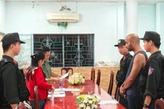 Algerians detained for circulating fake US bank notes in Phu Quoc