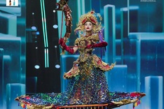 Yen Nhi showcases 30kg national costume at Miss Grand International 2025