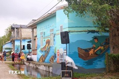 Hue launches mural road promoting plastic waste reduction