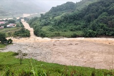 Over 1,700 residents isolated after massive landslide in Quang Tri
