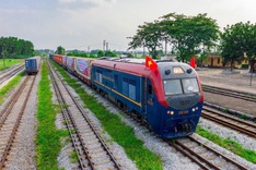 Vietnam, Russia push ahead 2,200-km rail link project