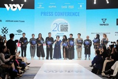 VIFW Fall/Winter 2025 marks 20 years, highlights unique fashion style