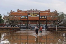 Hue Imperial Citadel reopens to visitors as floods recede