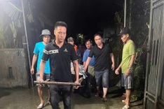 One killed, one injured by electric shock in flooded Hue market