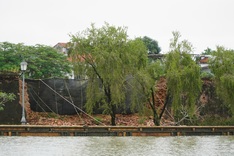 Hue Imperial Citadel wall collapses amid torrential rain