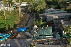 Gia Lai fishing village in ruins after Typhoon Kalmaegi