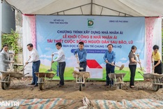 Dantri/Dtinews builds eight houses for poor families in Thai Nguyen