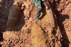 Three M117 war-era bombs unearthed in Bac Ninh field