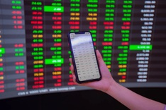 Vietnam stock market to attract foreign investors with new reforms