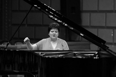 French pianist Dana Ciocarlie to go on Vietnam tour