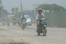 Northern Vietnam faces extended spell of hazardous air pollution