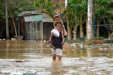 Heavy rain persists across south-central Vietnam