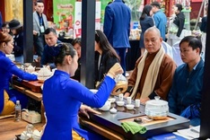 Hue launches first International Tea Festival