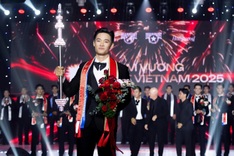Fashion model crowned Manhunt Vietnam 2025