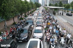 Hanoi trims pavements and relocates trees to ease congestion