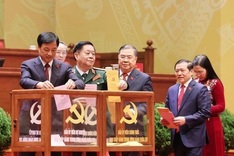 Vietnam to elect top Communist Party leadership today