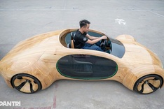 Bac Ninh carpenter gains fame for handcrafted wooden supercars