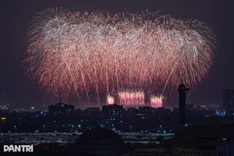 Vietnam marks successful National Party Congress with mass fireworks