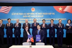 Party Chief witnesses signing of Vietnam-US cooperation agreements