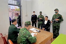 Foreign national caught smuggling gold into Vietnam