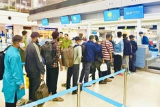 Tay Ninh police deport 11 foreign nationals over visa abuse