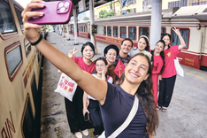 Hanoi heritage train recreates wartime memories