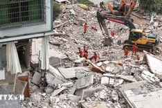 Earthquake in China shakes buildings in Hanoi