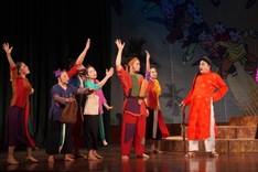 Student project brings traditional cheo to young audiences