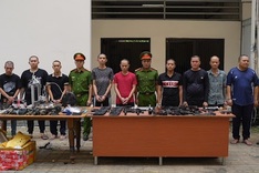 HCM City police dismantle online military weapons network
