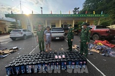 100 suspected laughing gas cylinders seized in Quang Ninh