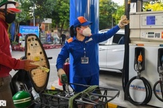Vietnam's consumer prices fall 0.12 per cent in July as fuel costs ease