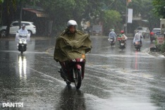 Tropical depression forms over the East Sea