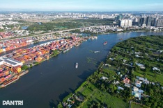 HCM City sets deadline for Saigon River road clearance