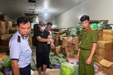 Hanoi police seize nearly 20 tonnes of counterfeit food and drinks