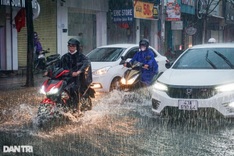 Danang issues urgent rain warning, alerts residents