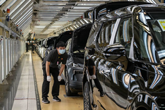 Tín hiệu quan trọng trong hoạt động sản xuất công nghiệp của Trung Quốc