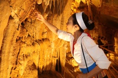 Cave in Trang An reveals traces of life 12,000 years ago