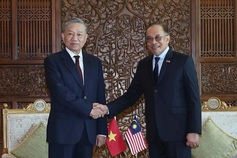 Vietnamese Party leader holds talks with Malaysian PM