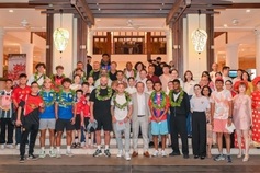 Danang hosts legendary Manchester United players