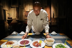 Hanoi restaurant offers diners a mystery menu