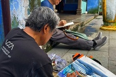 International, Vietnamese artists exchange art creations