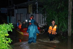 Kalmaegi weakens and moves into Laos