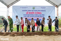Dantri readers fund two houses for storm-hit families in Lao Cai