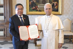 NA Chairman Tran Thanh Man meets Pope Leo XIV at Vatican