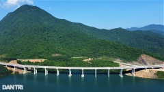 Stunning scenery along Vung Ang-Bung Expressway