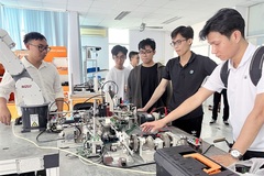 Học cao đẳng bán dẫn: Cánh cửa bước vào ngành công nghiệp “nóng”
