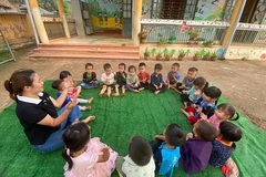 Hành trình vào nghị trường của Cô giáo cắm bản gen z