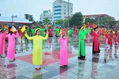 Đưa điệu múa cổ ra thế giới