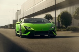 Soi chi tiết siêu phẩm Huracán Tecnica mới ra mắt của Lamborghini