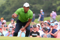 Tiger Woods suýt bị cắt loạt tại PGA Championship 2022